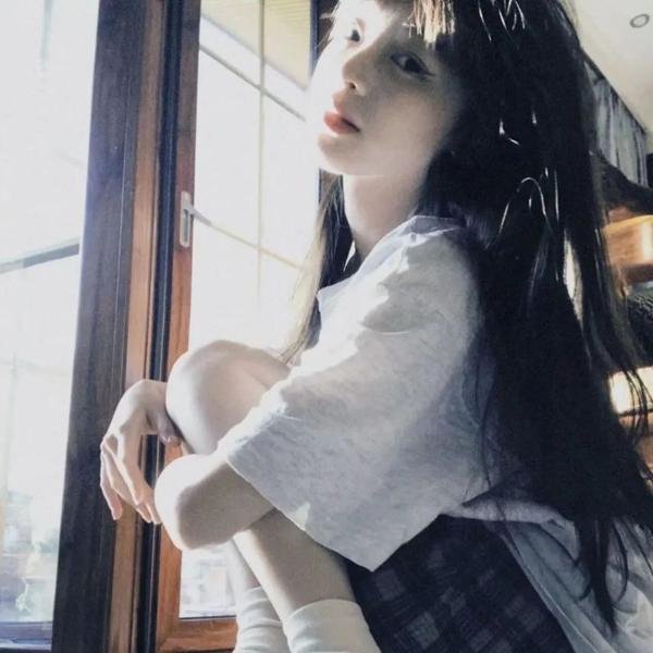 乘风而上的她